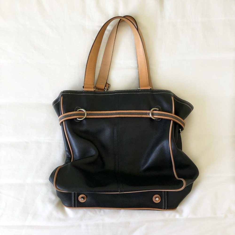 Coach leather bucket shoulder bag